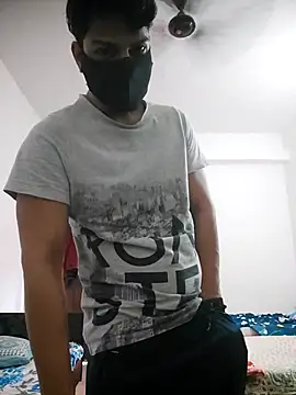 Snapshot of NikaYeptho chatting on September 28, 2025, 10:20 am NikaYeptho online show from September 28, 2025, 10:20 am