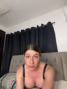 sweethoneytsx online show from September 13, 2025, 8:52 pm