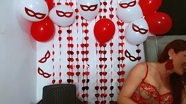 sweethoneytsx online show from September 20, 2025, 11:06 pm