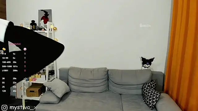 Snapshot of EliyaX chatting on October 11, 2025, 7:23 pm EliyaX online show from October 11, 2025, 7:23 pm