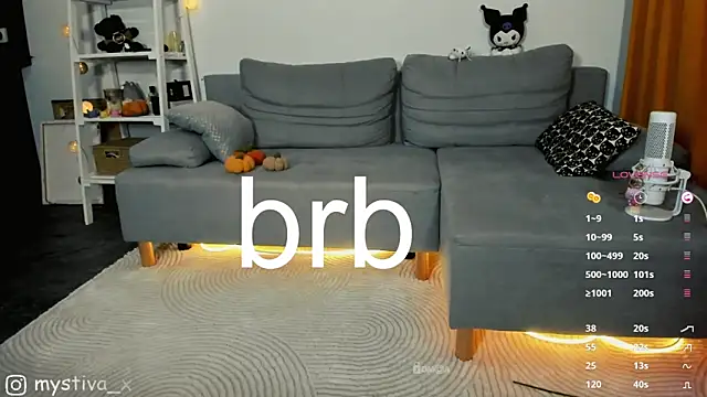 Snapshot of EliyaX chatting on October 17, 2025, 5:48 pm EliyaX online show from October 17, 2025, 5:48 pm