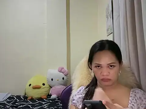 SophiaCourthaway online show from July 12, 2026, 10:01 pm