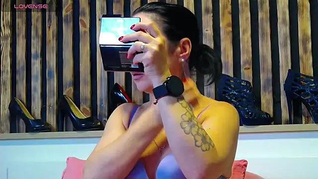 Tory Lovi online show from April 23, 2026, 4:57 am