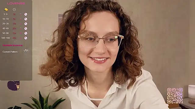 Leya Curly online show from September 23, 2025, 3:59 pm