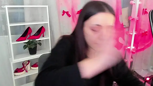 Sahara Shields online show from January 14, 2025, 10:27 am