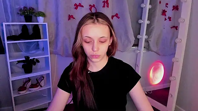 Sahara Shields online show from March 13, 2025, 10:15 am