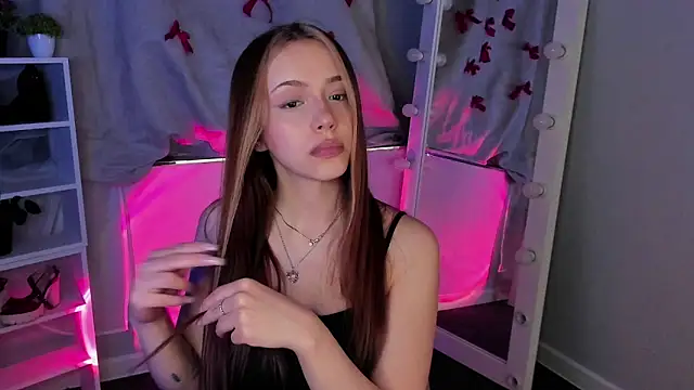 Sahara Shields online show from March 18, 2025, 1:20 pm