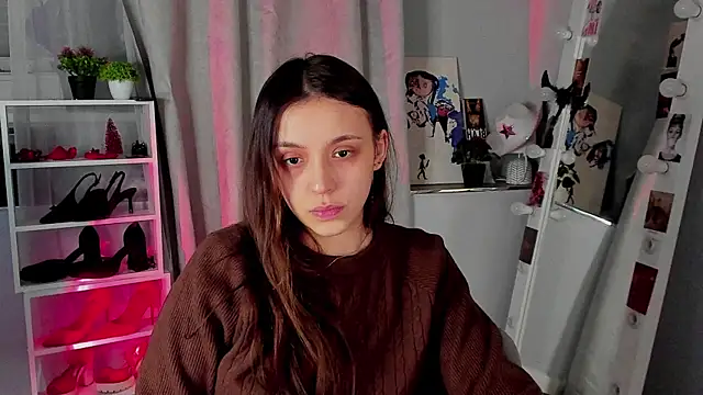 Sahara Shields online show from December 19, 2025, 10:44 am