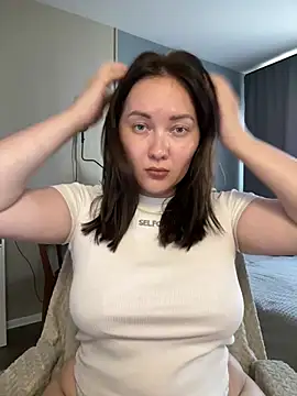 Kiss My Body online show from July 31, 2026, 12:15 pm