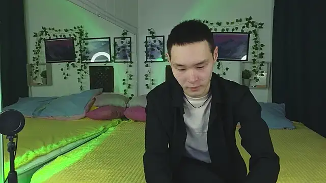 M Jasper online show from February 10, 2025, 6:24 pm