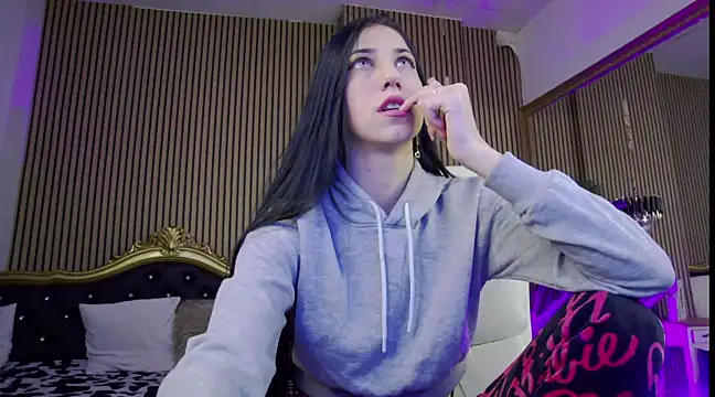 KeylaBlair online show from January 30, 2025, 3:40 pm