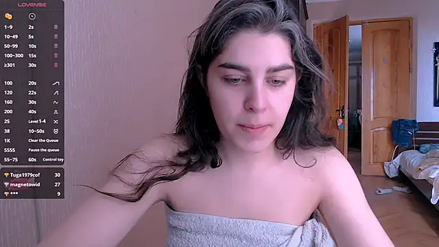 Snapshot of _Roselina_ chatting on February 2, 2025, 7:30 am Roselina online show from February 2, 2025, 7:30 am