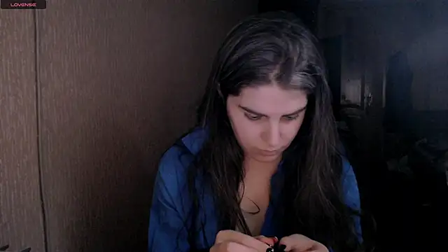 Snapshot of _Roselina_ chatting on February 6, 2025, 3:09 pm Roselina online show from February 6, 2025, 3:09 pm