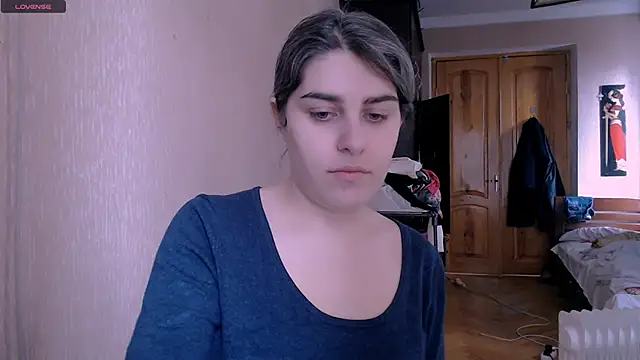 Snapshot of _Roselina_ chatting on February 10, 2025, 10:09 am Roselina online show from February 10, 2025, 10:09 am