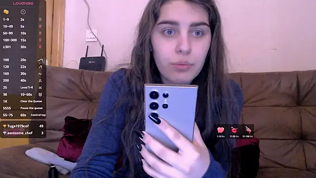 Snapshot of _Roselina_ chatting on February 13, 2025, 9:09 am Roselina online show from February 13, 2025, 9:09 am