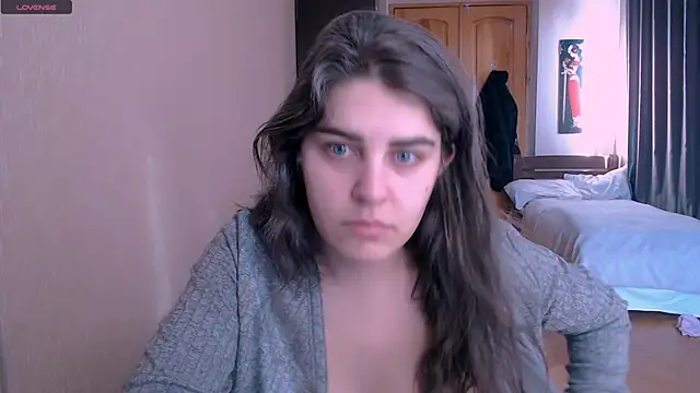 Snapshot of _Roselina_ chatting on February 28, 2025, 6:21 am Roselina online show from February 28, 2025, 6:21 am