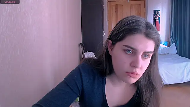 Snapshot of _Roselina_ chatting on March 11, 2025, 9:02 am Roselina online show from March 11, 2025, 9:02 am