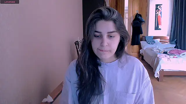 Snapshot of _Roselina_ chatting on March 19, 2025, 9:38 am Roselina online show from March 19, 2025, 9:38 am