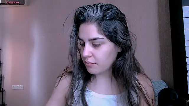 Snapshot of _Roselina_ chatting on November 30, 2025, 7:34 am Roselina online show from November 30, 2025, 7:34 am