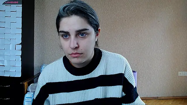 Snapshot of _Roselina_ chatting on January 17, 2026, 9:03 am Roselina online show from January 17, 2026, 9:03 am