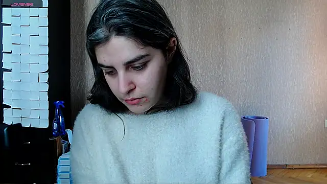 Snapshot of _Roselina_ chatting on February 1, 2026, 9:19 am Roselina online show from February 1, 2026, 9:19 am