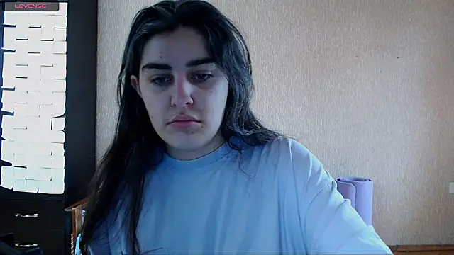 Snapshot of _Roselina_ chatting on February 3, 2026, 9:03 am Roselina online show from February 3, 2026, 9:03 am