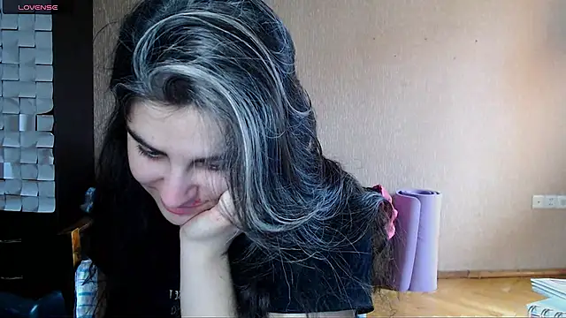 Snapshot of _Roselina_ chatting on February 10, 2026, 11:14 am Roselina online show from February 10, 2026, 11:14 am