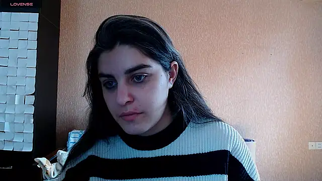 Snapshot of _Roselina_ chatting on February 14, 2026, 8:11 am Roselina online show from February 14, 2026, 8:11 am