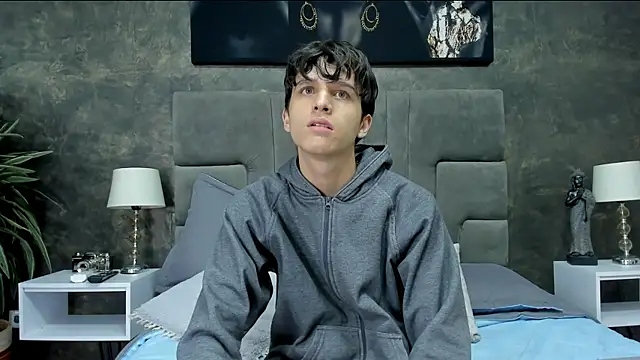 bruce hans online show from October 1, 2025, 11:49 am