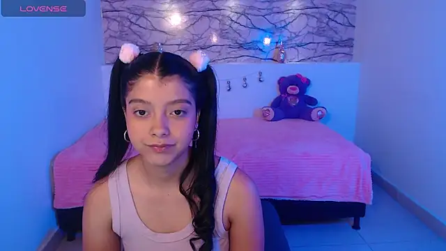 IslaBlaze online show from February 7, 2025, 11:56 am