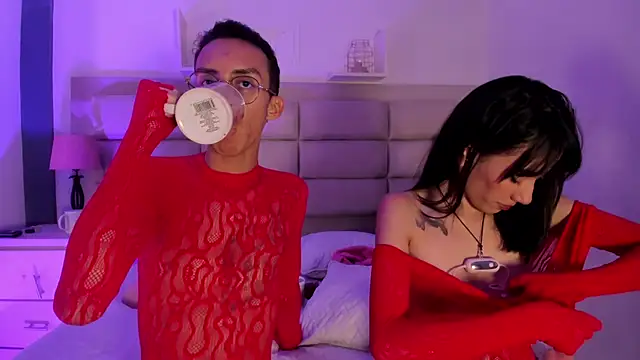 EthaanCox online show from November 14, 2025, 9:08 am