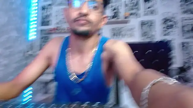 Flecho0 online show from January 17, 2025, 12:20 am