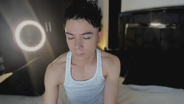 alanblack1 online show from March 30, 2026, 7:53 am