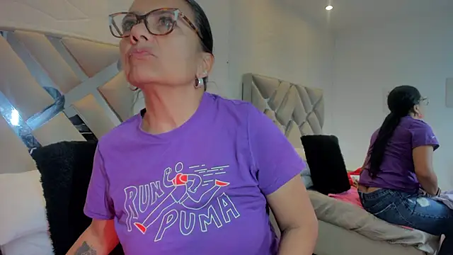 raquell moore online show from March 3, 2025, 8:38 am