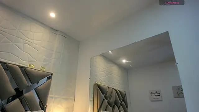 raquell moore online show from October 8, 2025, 1:14 am