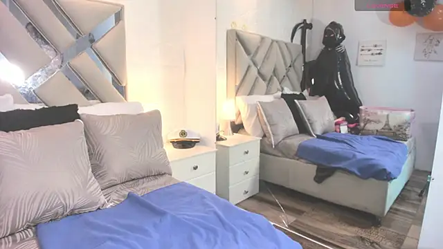 raquell moore online show from October 14, 2025, 11:33 am