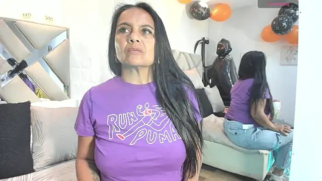 raquell moore online show from October 15, 2025, 12:11 am