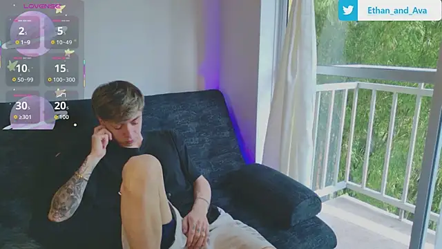 ethan and ava online show from November 5, 2025, 12:38 pm