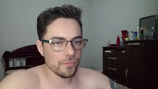 Snapshot of Dyllan__ chatting on June 22, 2026, 1:40 am Dyllan online show from June 22, 2026, 1:40 am