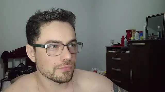 Snapshot of Dyllan__ chatting on June 23, 2026, 1:25 am Dyllan online show from June 23, 2026, 1:25 am