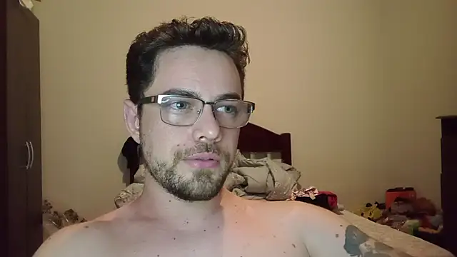 Snapshot of Dyllan__ chatting on June 30, 2026, 1:50 am Dyllan online show from June 30, 2026, 1:50 am