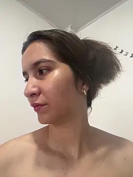 Snapshot of Bella_still chatting on May 28, 2026, 1:41 pm Bella still online show from May 28, 2026, 1:41 pm