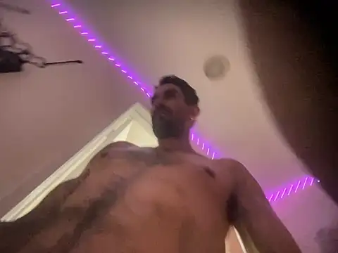 hornycouple818 online show from December 5, 2025, 12:36 pm