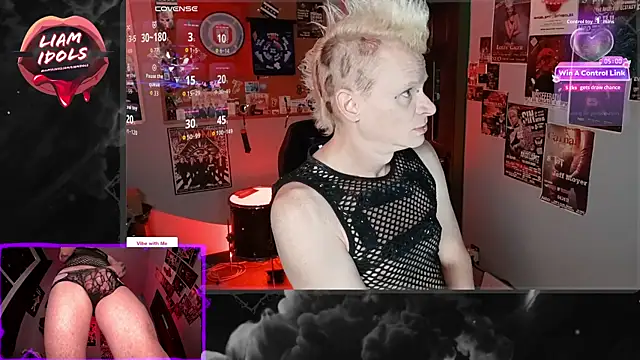 LiamIdols online show from April 22, 2026, 3:35 pm