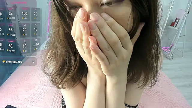 novaaskyy online show from May 12, 2026, 2:25 pm