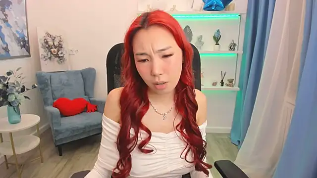 AnnaReyla online show from April 23, 2026, 11:31 am