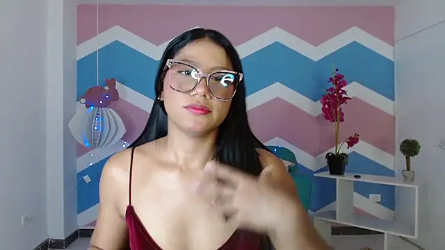 miss honey01 online show from January 17, 2025, 5:51 pm