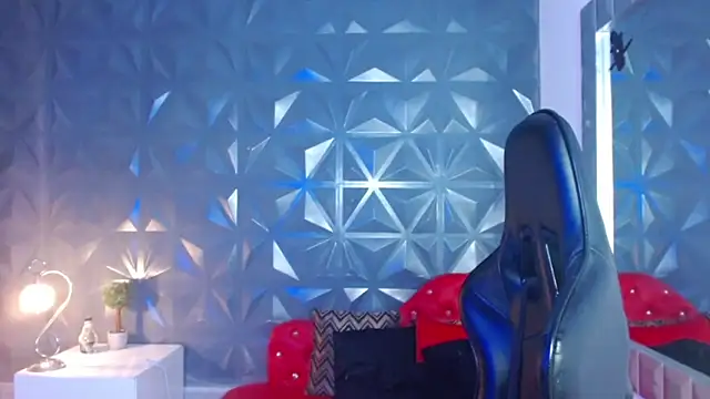 miss honey01 online show from February 8, 2025, 2:47 am