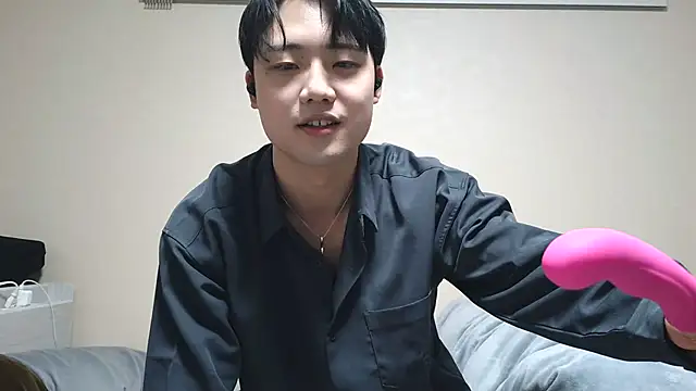 nunnun00 online show from February 14, 2025, 10:49 am