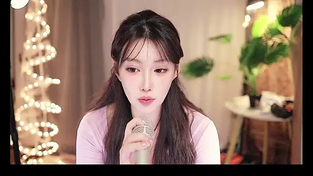 Dou-Dou-er online show from March 3, 2025, 5:18 pm